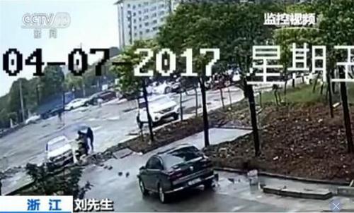 女子停車場內(nèi)被人劫走 綁匪:拿人錢財替人消災(zāi)