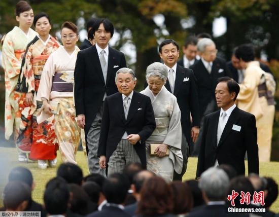 當地時間2014年11月6日，日本東京，天皇明仁，皇后美智子、皇太子德仁等皇室成員一同出席秋季皇家游園會。